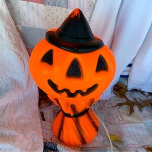 Vintage Empire Plastic Corp 1969 Pumpkin Jack-O-Lantern Stalk Light Up Blow Mold